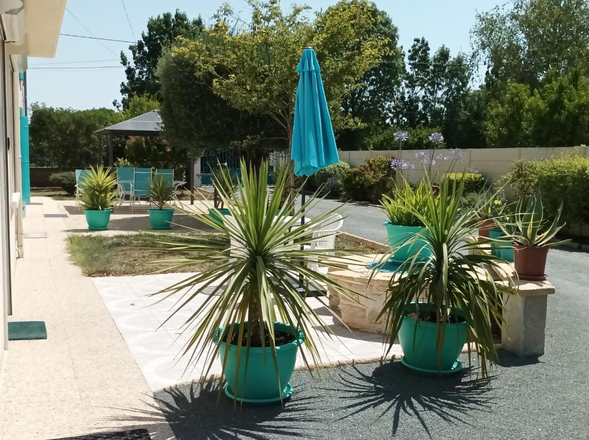 Logis de LANGE studio 2 p Saint-Hilaire-la-Palud Esterno foto